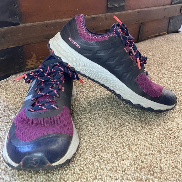 NEW BALANCE FRESH FORM - Picture 2 of 6